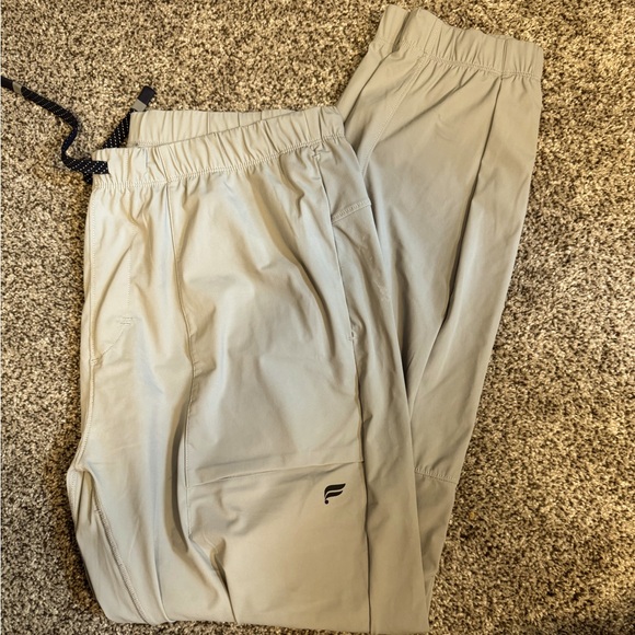 Fabletics The One Jogger. Large Used in good condition. - Picture 1 of 5